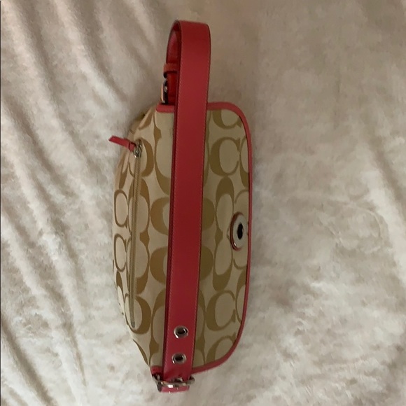 COACH PURSE - Picture 3 of 6